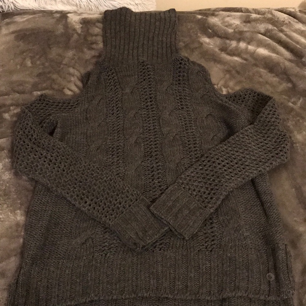 Turtle neck sweater